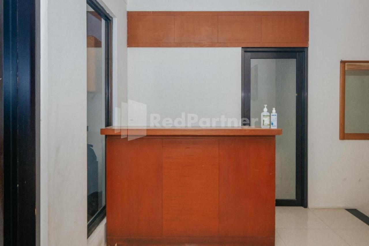 De Lugano Scbd Syariah Mitra Reddoorz Ξενοδοχείο Τζακάρτα Εξωτερικό φωτογραφία